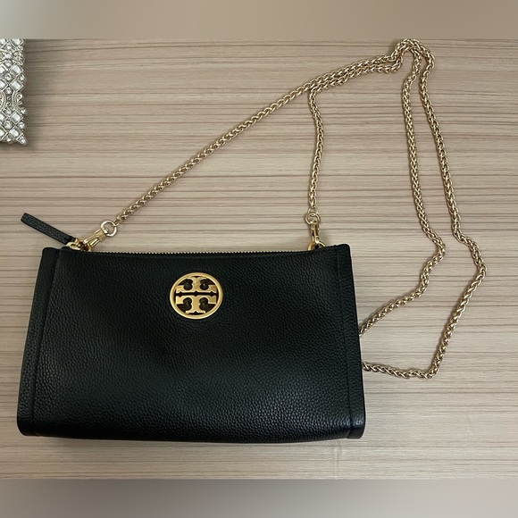 Tory Burch Bags Tory Burch Carson Zip Top Crossbody Bag Poshmark